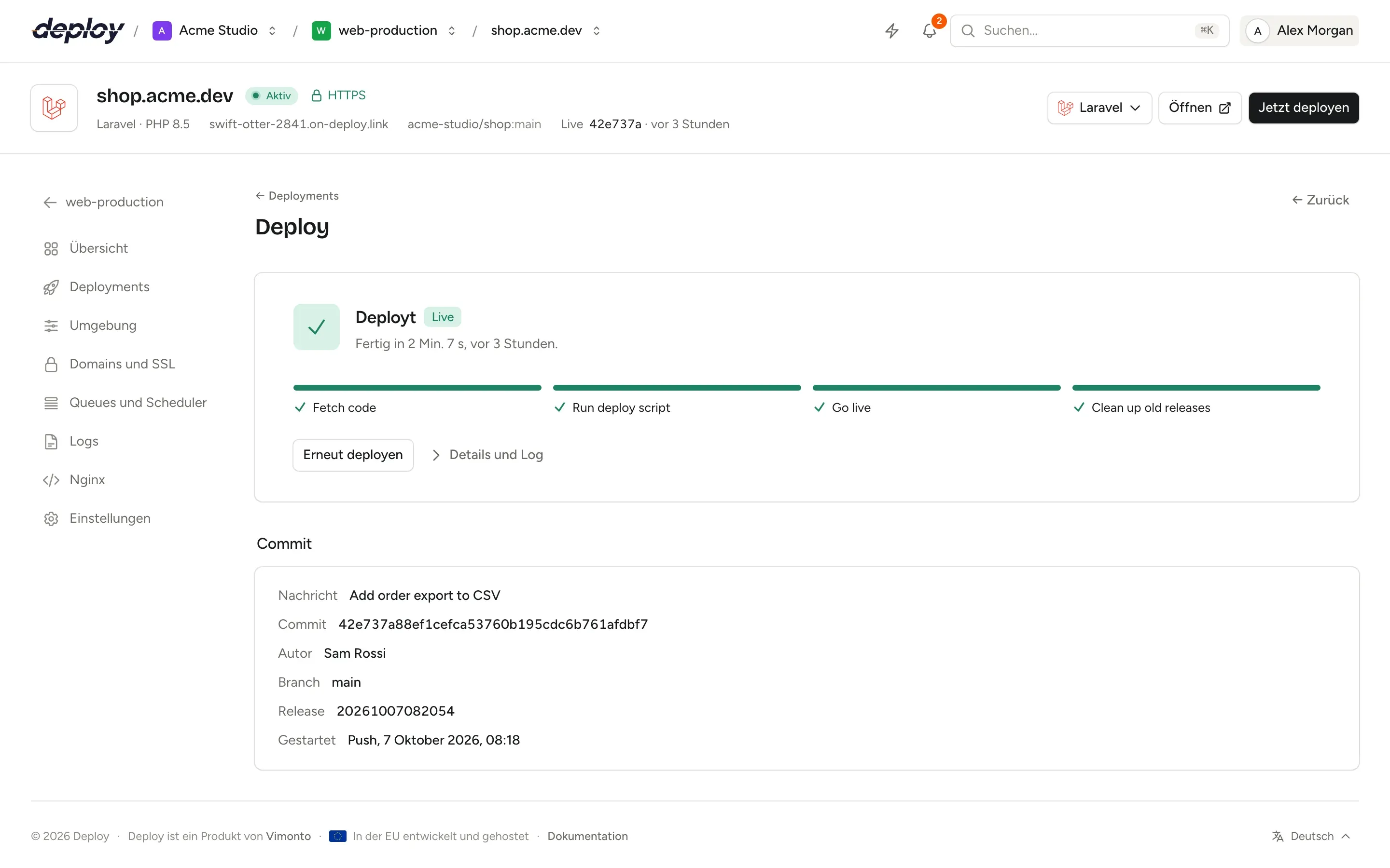 Ein abgeschlossener Deploy einer PHP-Site in Vimonto Deploy mit den Phasen Abrufen, Build und Live, den Commit-Details und dem Log jedes Schritts